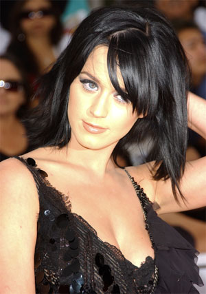 Katy Perry Hairstyle on Katy Perry Medium Layered Hairstyle